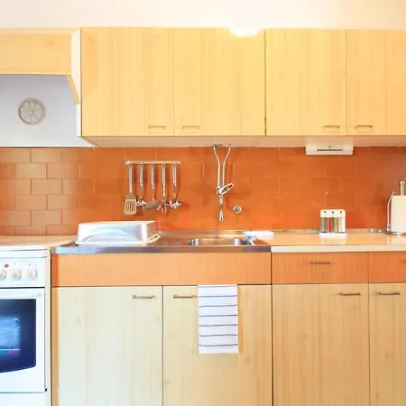 Aurelia Apartament *